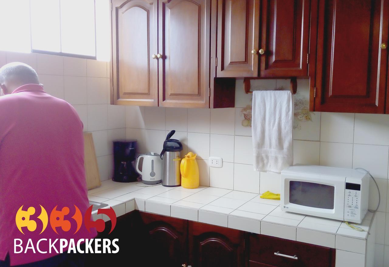 Хостел 335 Backpackers Лима Экстерьер фото